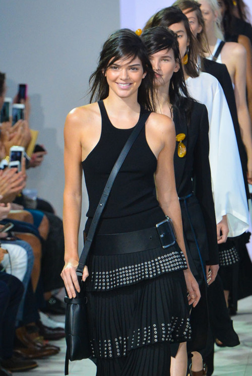 Kendall Jenner, Mert Alaşa poz verdi