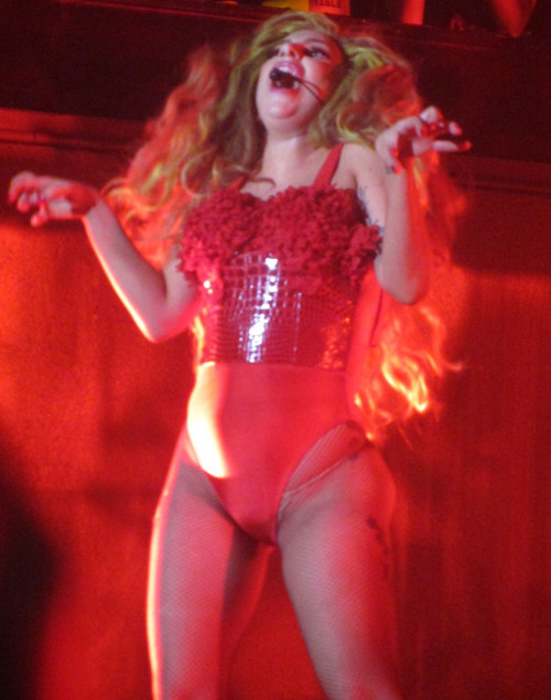 Lady Gaga itiraf etti: Hayatım depresyondan ibaret