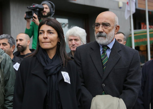 Çetin Altan toprağa verildi