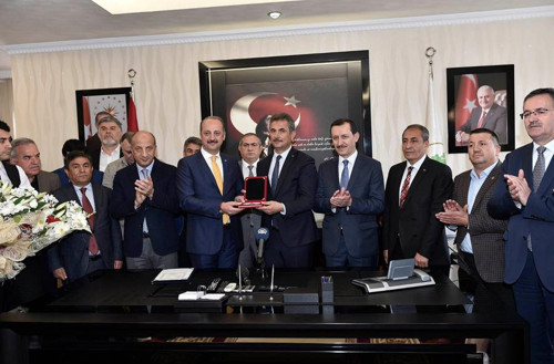 İlçelerde mazbata sevinci