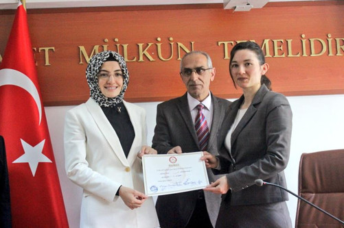 İlçelerde mazbata sevinci