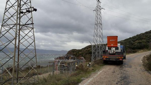 Gemi kablolara zarar verdi Marmara Adası dünden beri elektriksiz