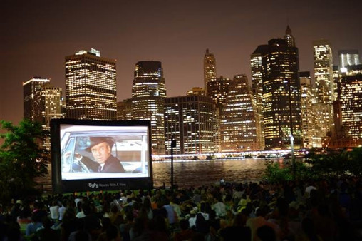 New York manzarasında sinema keyfi