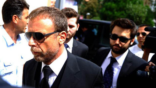 Karako çifti toprağa verildi