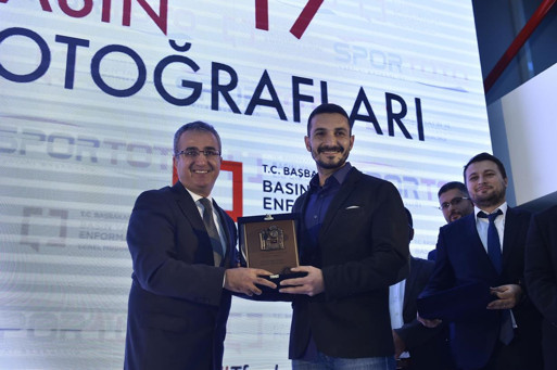 Hürriyet’e  3 ödül