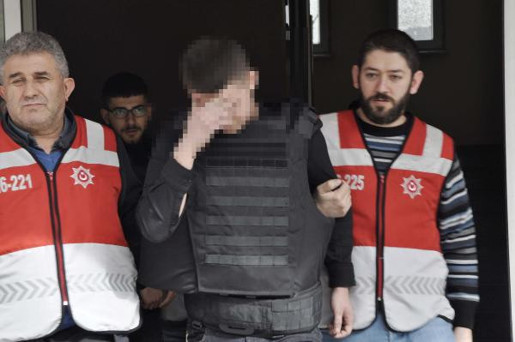 Metrobüs durağında işlenen cinayetin zanlıları yakalandı