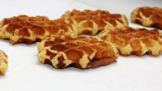 Karpuz satarak başladı şimdi waffle üretiyor