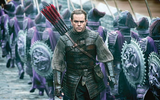 Düşlerin parlayıp söndüğü yerde...