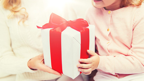 Zaten her şeye sahip olan çocuklar için hediye fikirleri