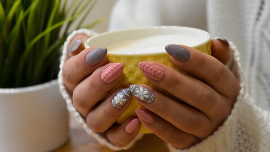 Tırnaklarınızı İhmal Etmeyin! Evde Yapılabilecek ‘Nail Art’ Fikirleri