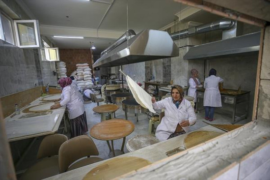 10 kadına iş kapısı oldu