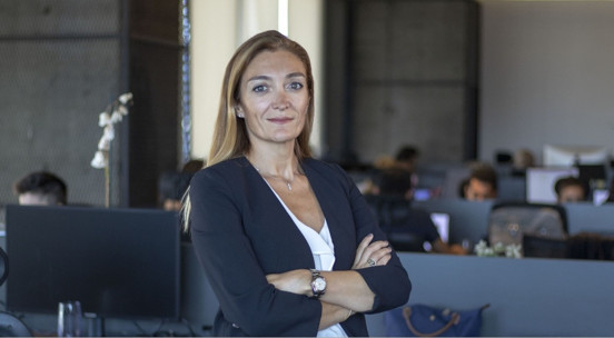 Oyun oynayan gençlerin yeni kazancı kripto para