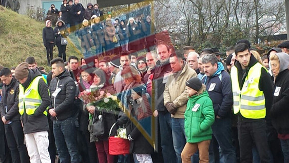 Tuğçe gözyaşlarıyla uğurlandı