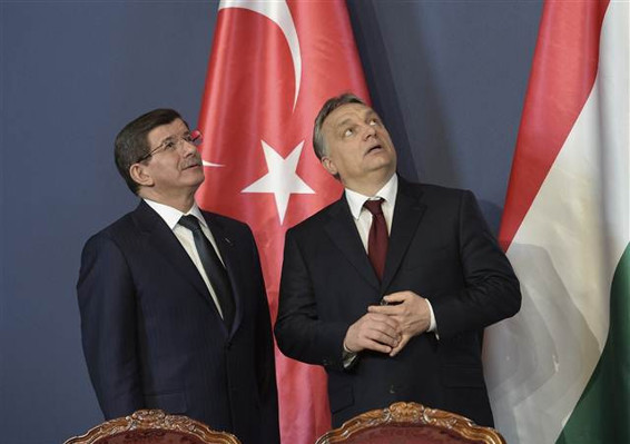 Davutoğlu: Sivil kayıplar olamasın diye PYDye bildirdik