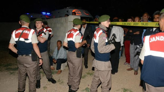 Aksarayda korkunç cinayet: 2 kişi öldü, bir kişi ağır yaralı