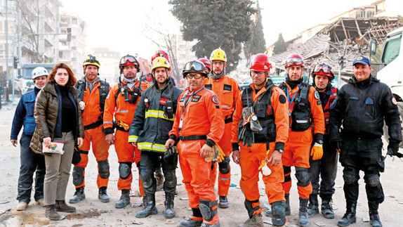 Yabancı gazeteciler: Böyle afet görmedik