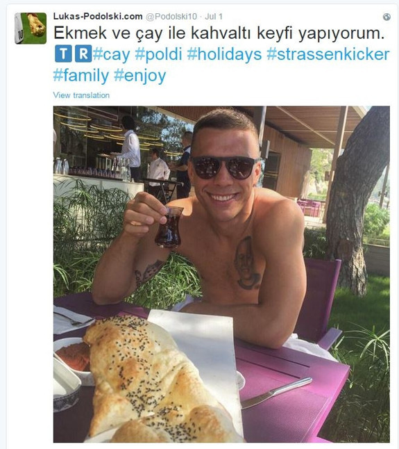 Lukas Podolski imzaladı | Galatasaray Transfer haberleri