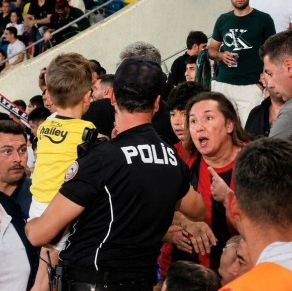 Kupa tozlanır o korku kalır