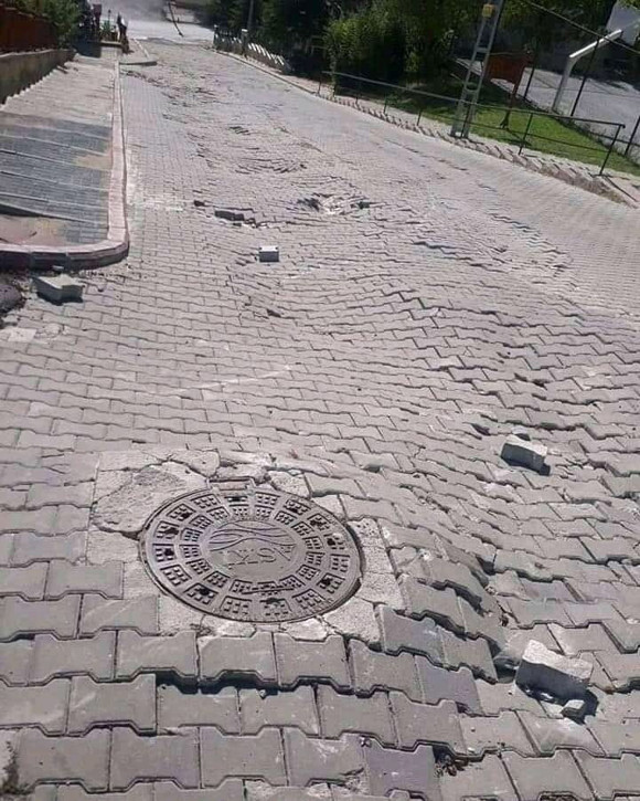Yerinde duramayan konteynerler