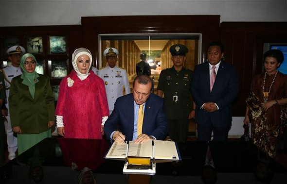 Cumhurbaşkanı Erdoğan Endonezyada konuştu