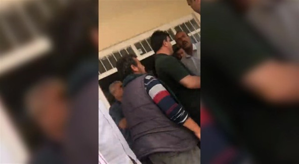 Şanlıurfa’da toplu oy kullanımı iddiasıyla arbede çıktı