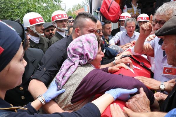 Şehitlere veda