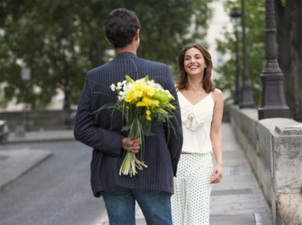 Dişilik kırmızı ruj sürmekle olmaz