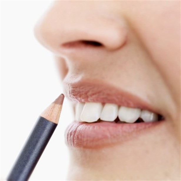 Dudak Gençliğin Ve Güzelliğin Sembolüdür