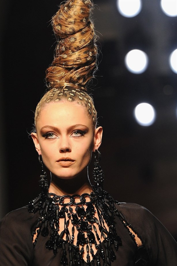 Yeni Trend: Balerin Topuzu