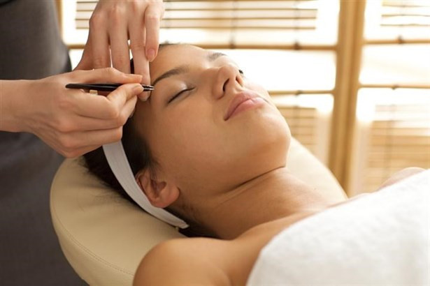 Kaşlarınızın Modelini Değiştirme Zamanı