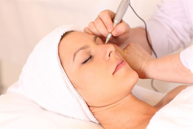 Kalıcı Makyajla Kalıcı Güzellik