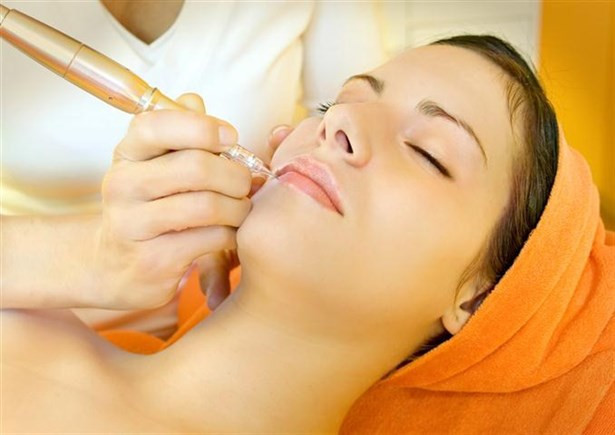 Kalıcı Makyajla Kalıcı Güzellik