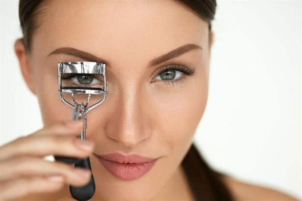 Gözlerinizi Daha Büyük Göstermenin 8 Yolu