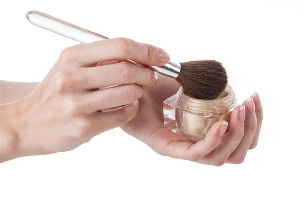 Aydınlatıcıyı Bir Makyaj Artisti Gibi Kullanmanın Yolları