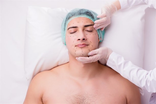 Kadınların Yeni Yıl Dileği Yeni Dudaklar