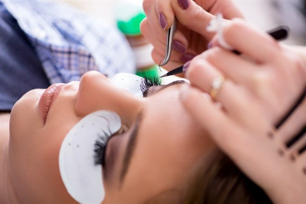 İpek Kirpik Nedir Nasıl Uygulanır