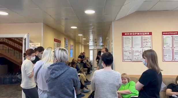 Can kaybı 93e yükseldi Rus halkı kan vermek için sıraya girdi