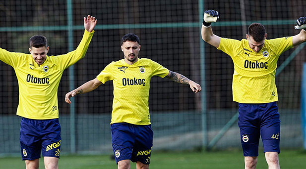 FENERBAHÇE ANTRENMANDA