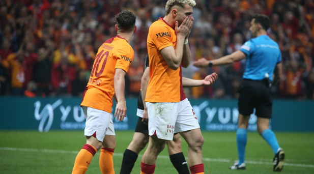 GALATASARAY GOL KAÇIRIYOR