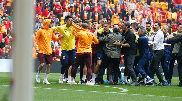 GALATASARAYDAN AÇIKLAMA
