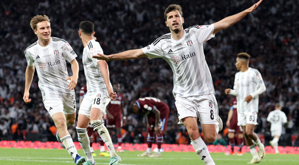 BEŞİKTAŞ ÖNE GEÇTİ