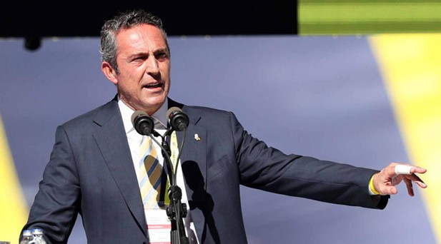 KIZMIŞSINIZ, HAKARETLER KÜFÜRLER