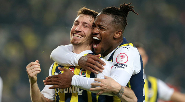 FENERBAHÇEDE MERT HAKAN GELİŞMESİ