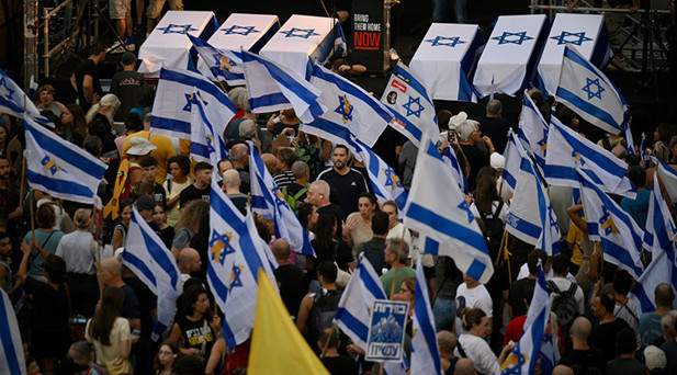 İsrailde, Gazzede ateşkes anlaşması imzalamayan Netanyahu hükümeti protesto ediliyor