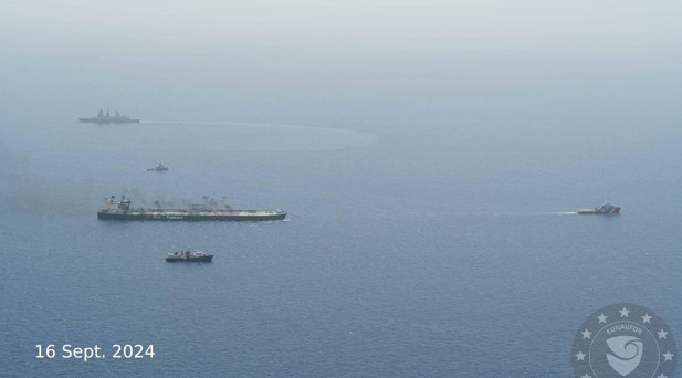 Husilerin vurduğu tanker, başarılı şekilde kurtarıldı