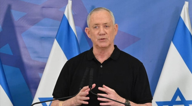 Gantztan Savunma Bakanının görevden alınacağı haberleri sonrası Netanyahuya tepki