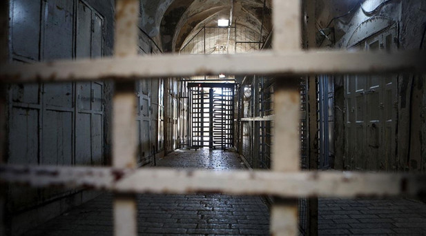 İsrail askerleri, Harem-i İbrahim Camisini Müslümanlara kapattı