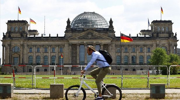 Almanyada halkın çoğunluğu İsrail’e silah satışına karşı çıkıyor