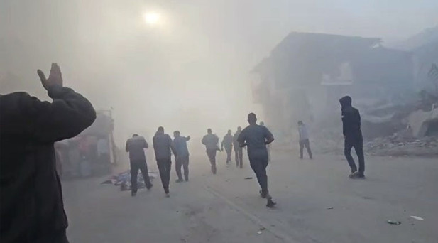 İsrail Gazze’de yerinden edilmiş sivilleri hedef aldı: En az 12 ölü, çok sayıda yaralı