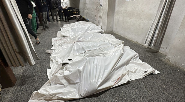 İsrail Gazze’de bir evi vurdu: Çoğu kadın ve çocuk en az 9 kişi hayatını kaybetti